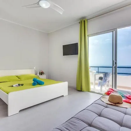 شقة Stunning View On Playa Paraiso كالاو سالفاجي